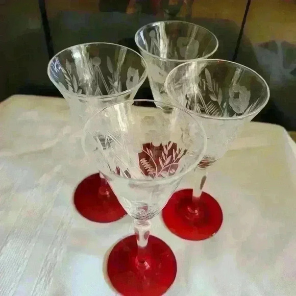 Set of 4-Etched Ruby Based Cordials - Picture 5 of 5